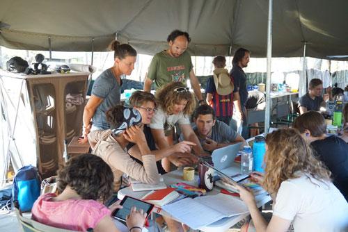Students-learn-about-conservation-in-Botswana-500
