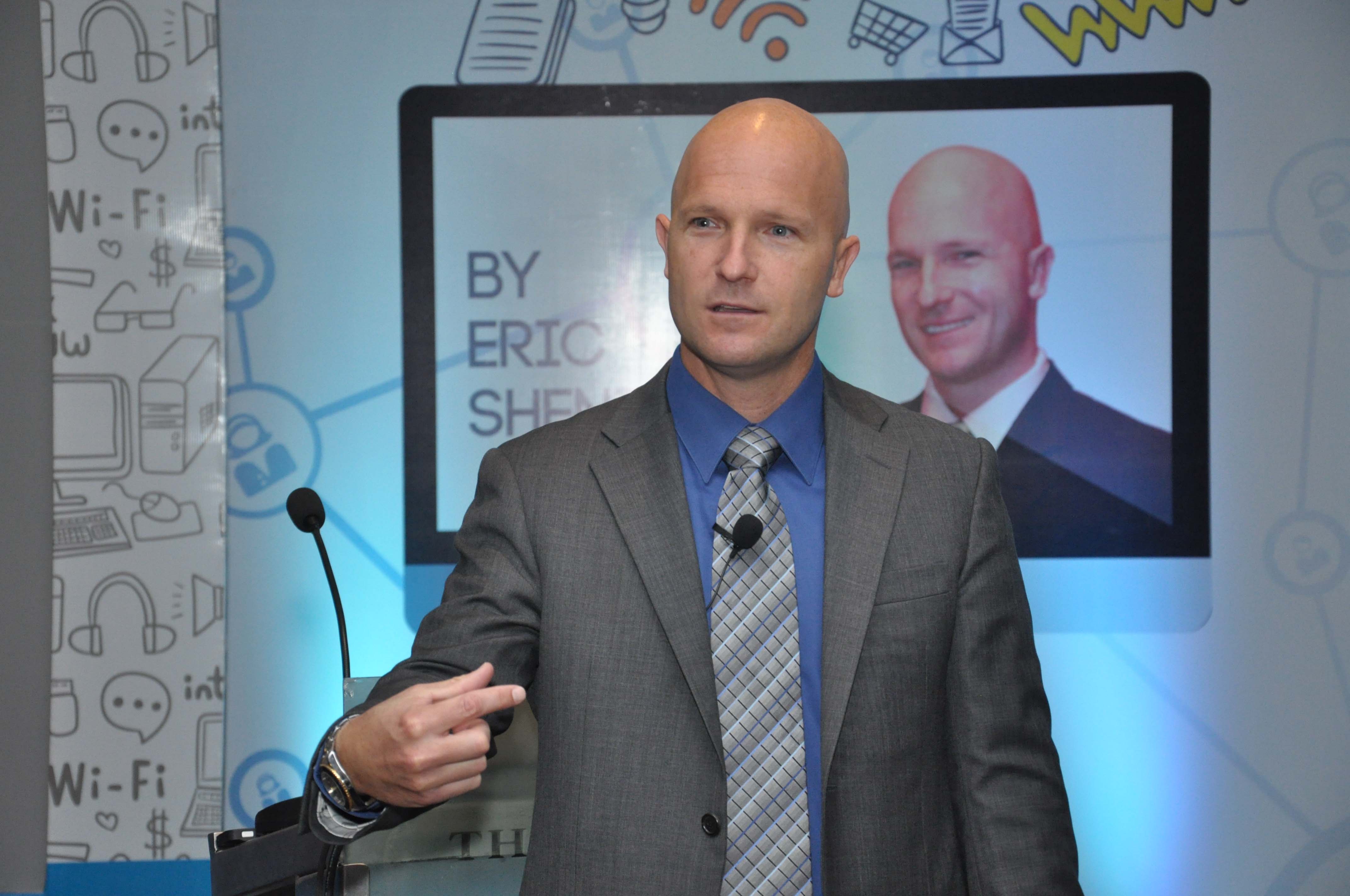 Educational Leadership for the Digital Age