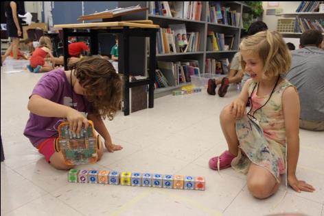 girls-kibo-robot-stem