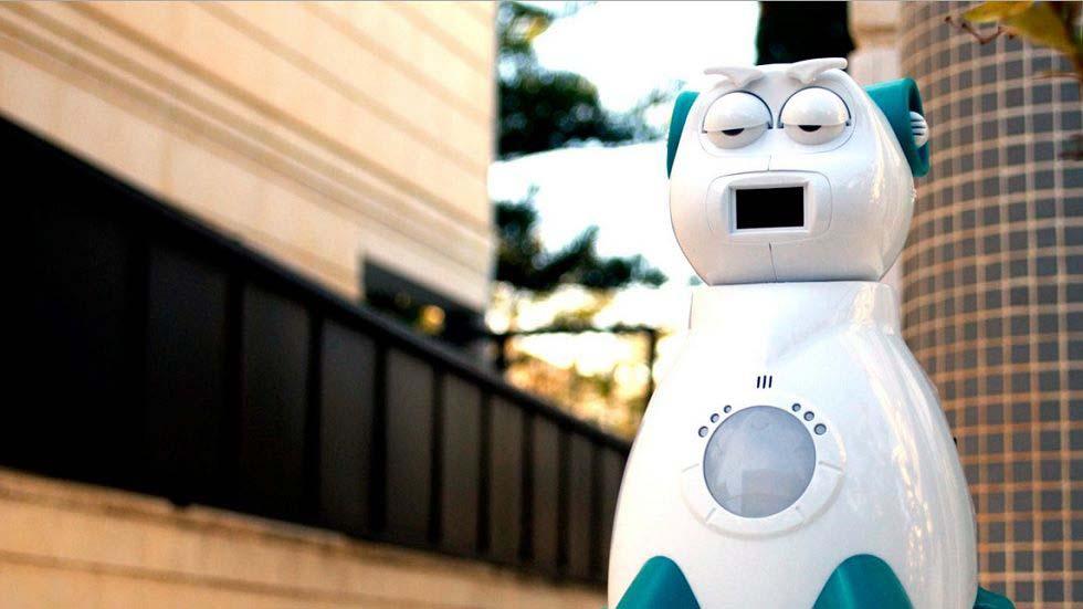 Aisoy1 V5: the Spanish Social Robot that will transform education in Spain