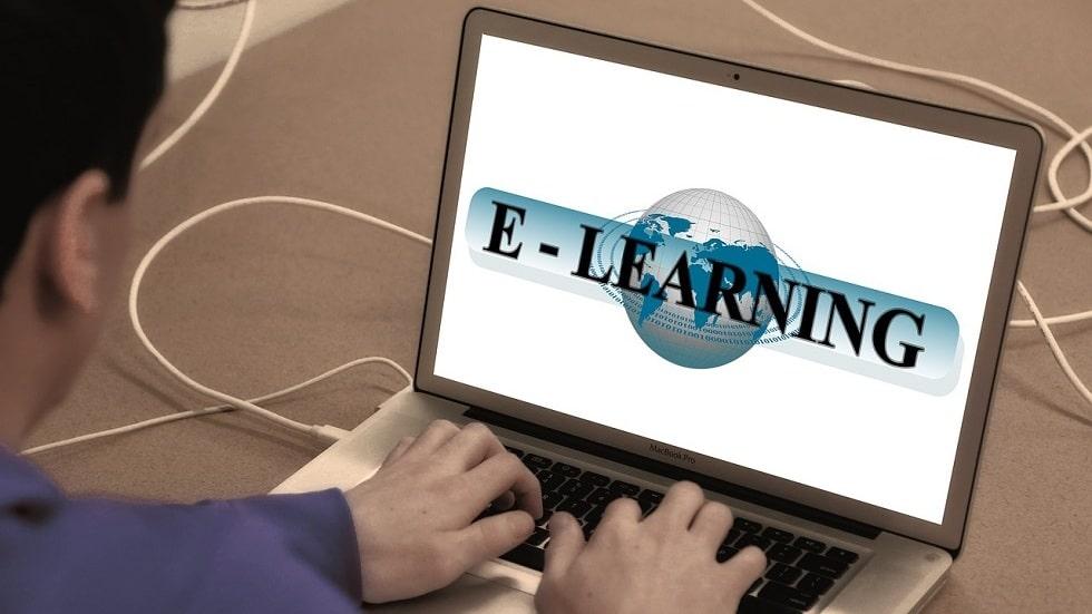 Global Trends and Problems in Virtual Schooling