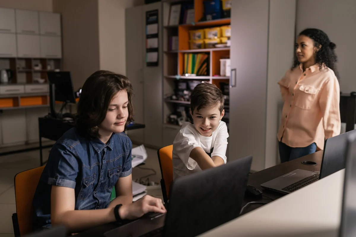 Students using laptops in a classroom Alena Darmel  Pexels 4