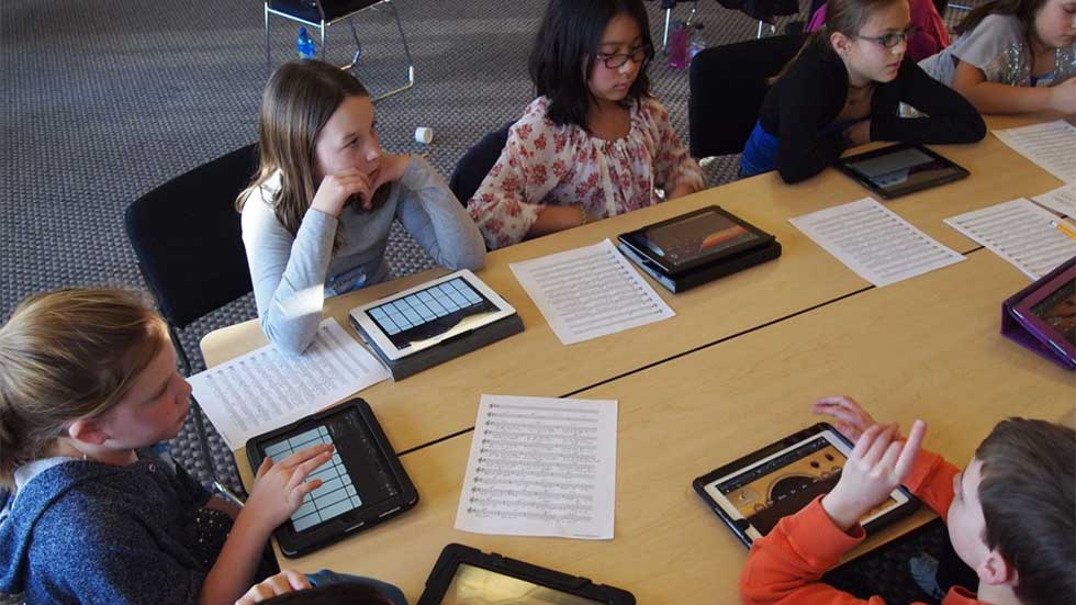 Embedding Digital Literacy in the Classroom