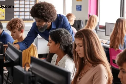 ETS & Study.com Collaborate to Boost the Educator Pipeline