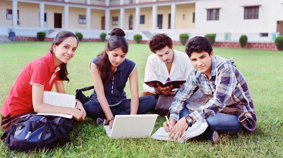 Top 5 Reasons To Opt For JEE Coaching Online