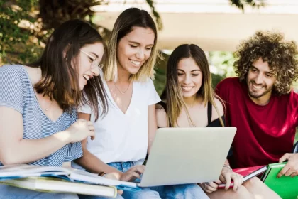 74% of Students Feel Online Education Is Superior to Traditional Classrooms: Survey